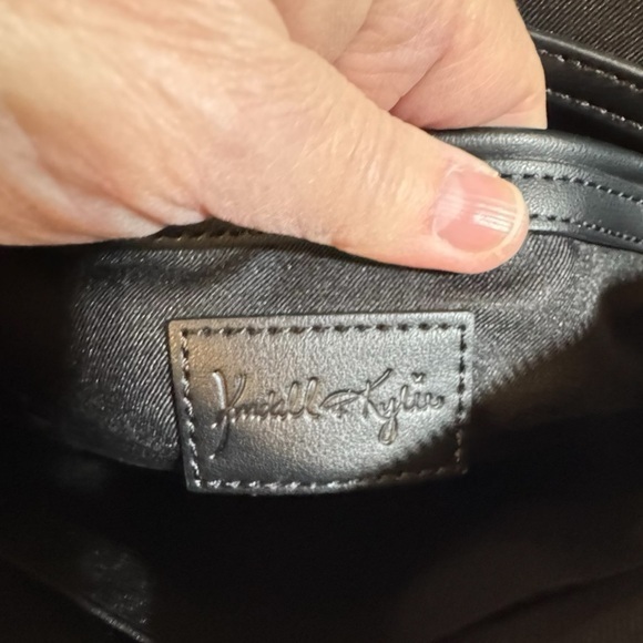 Kendall & Kylie NWT White‎ and Black clutch wristlet with dust bag - Picture 5 of 13